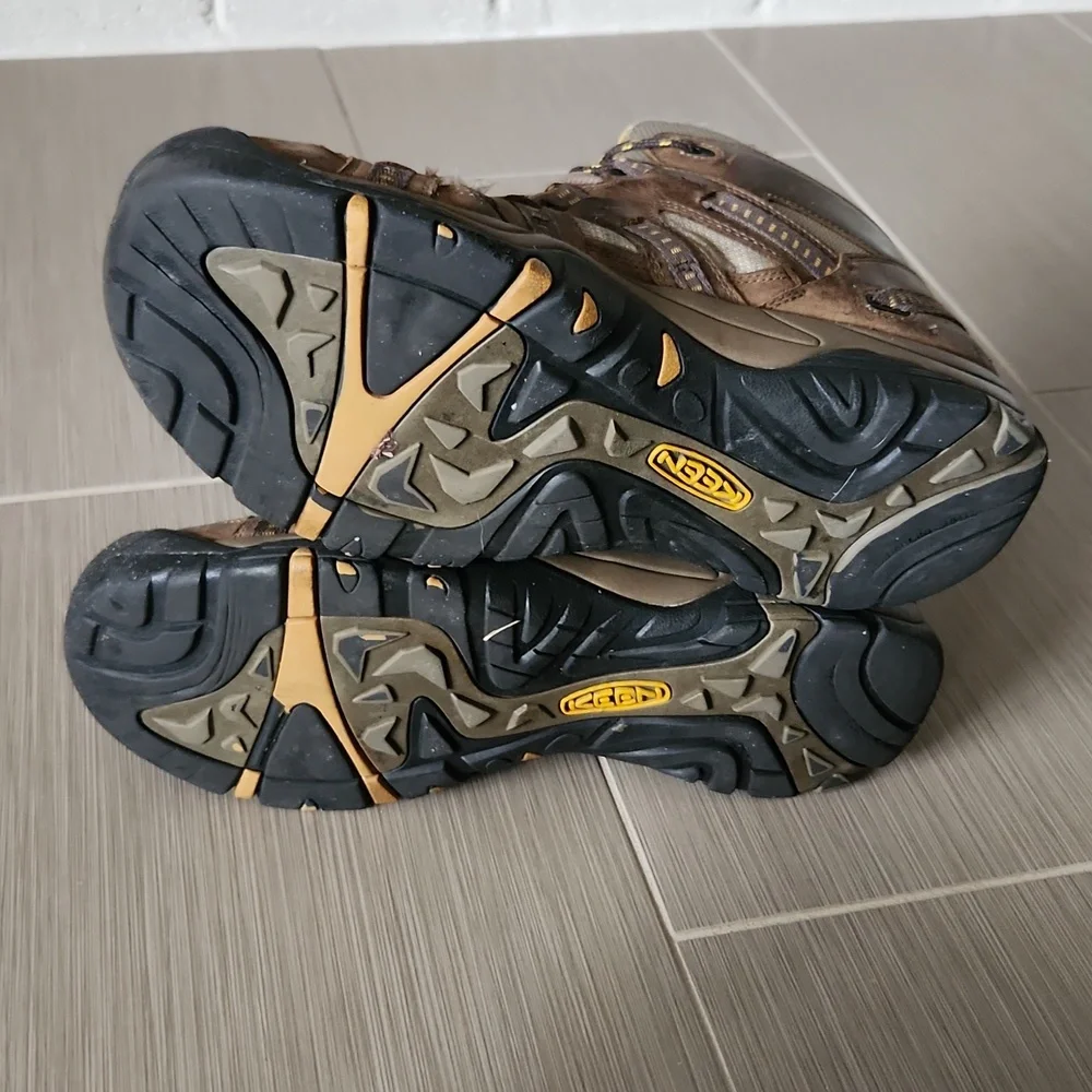 KEEN Siskiyou Mid Waterproof Leather Hiking Boots Sz 13